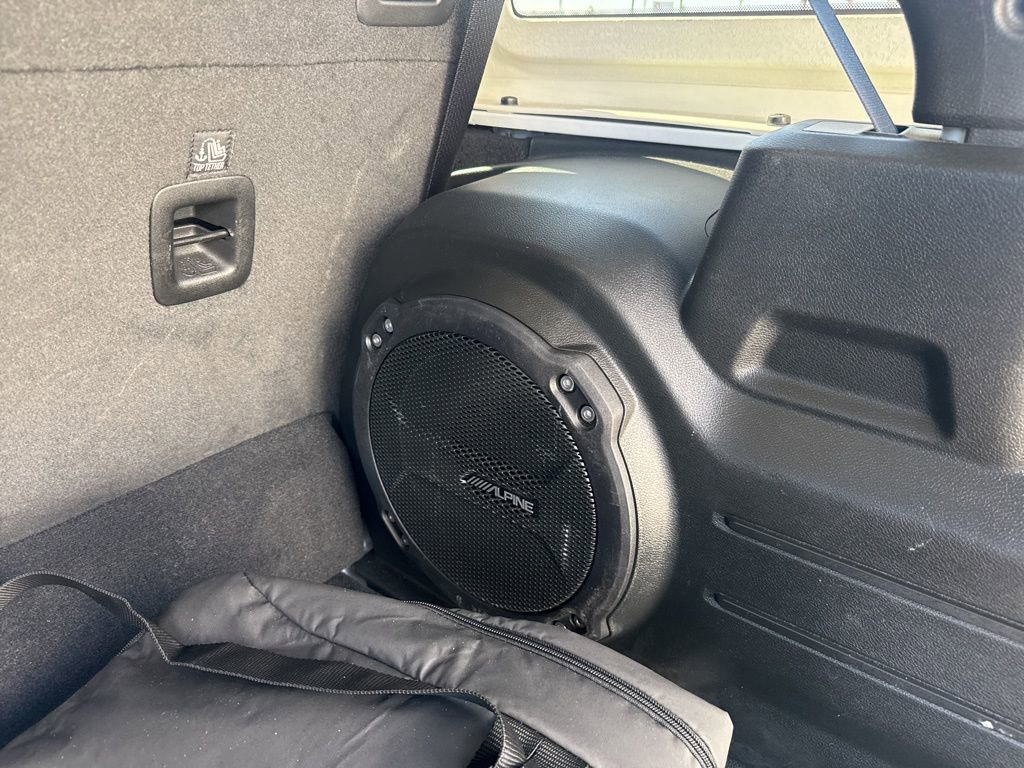 Used 2023 Jeep Wrangler Unlimited Sahara AWD/4WD image 8