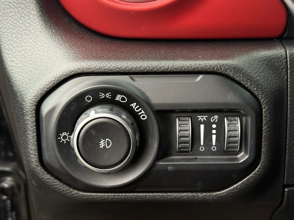 Used 2021 Jeep Wrangler Unlimited Rubicon image 30