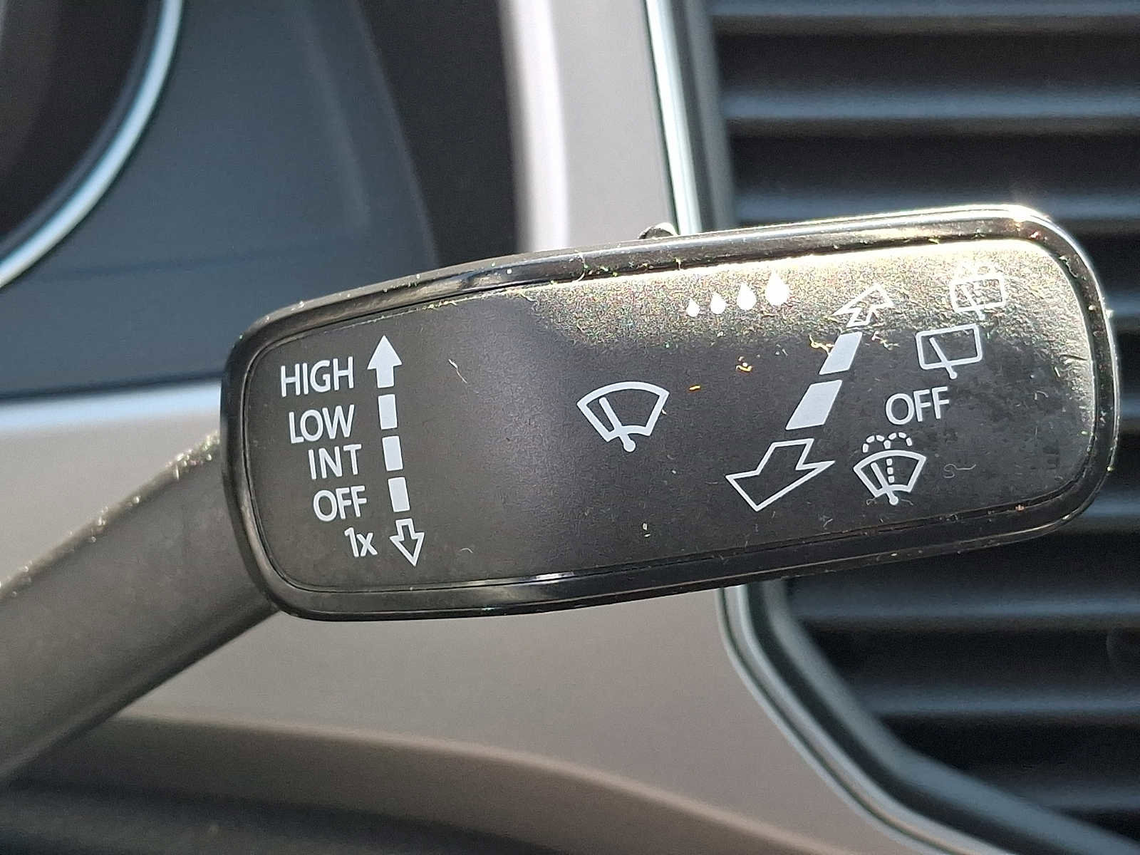 Used 2019 Volkswagen Atlas S w/ Towing Package AWD/4WD image 19