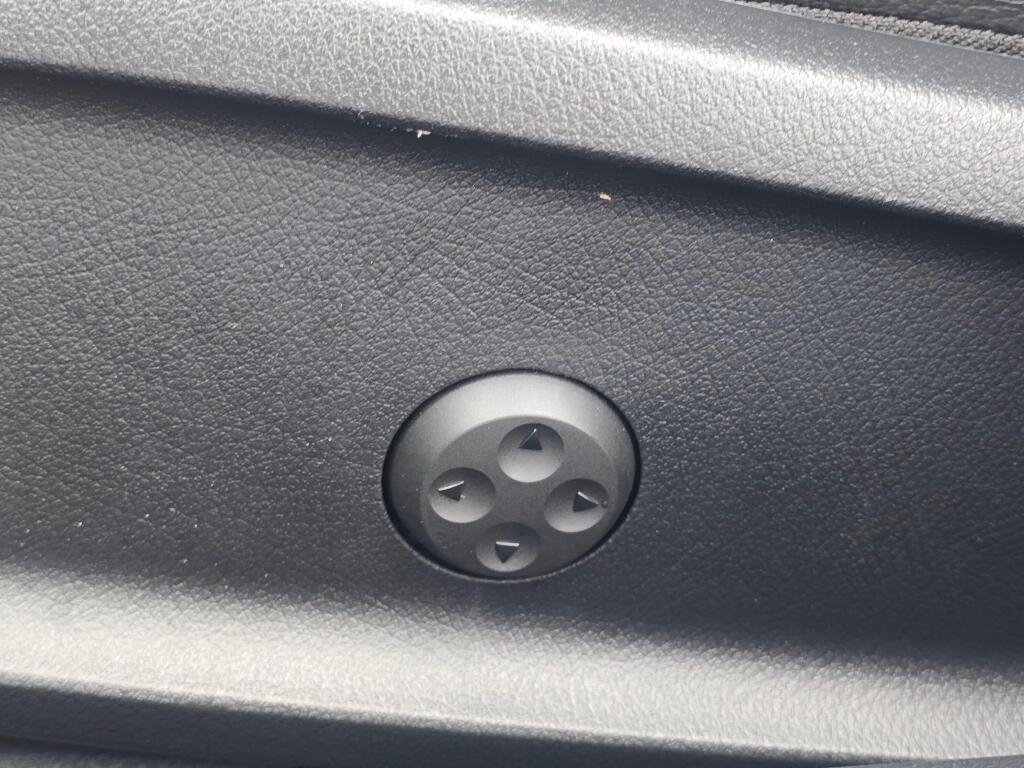 Certified 2025 Mercedes-Benz CLA 35 AMG 4MATIC image 34