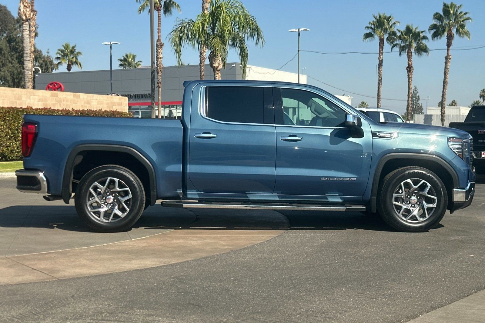 Certified 2024 GMC Sierra 1500 SLT w/ SLT Premium Plus Package image 3