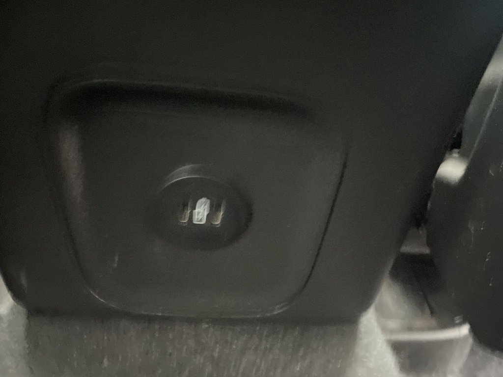 Used 2023 Ford Escape Platinum image 14