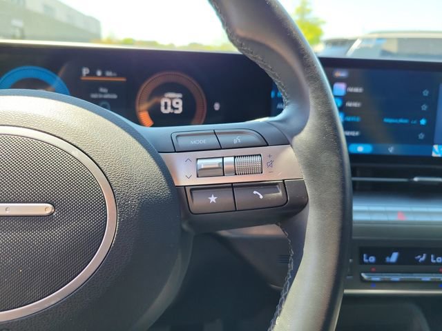 Used 2025 Hyundai Kona SEL image 17