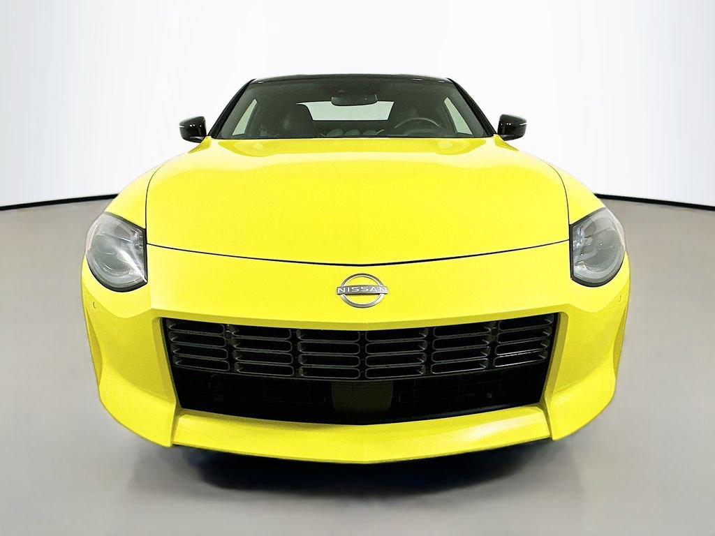 Used 2023 Nissan Z w/ Floor Mat Package (L93) RWD image 2