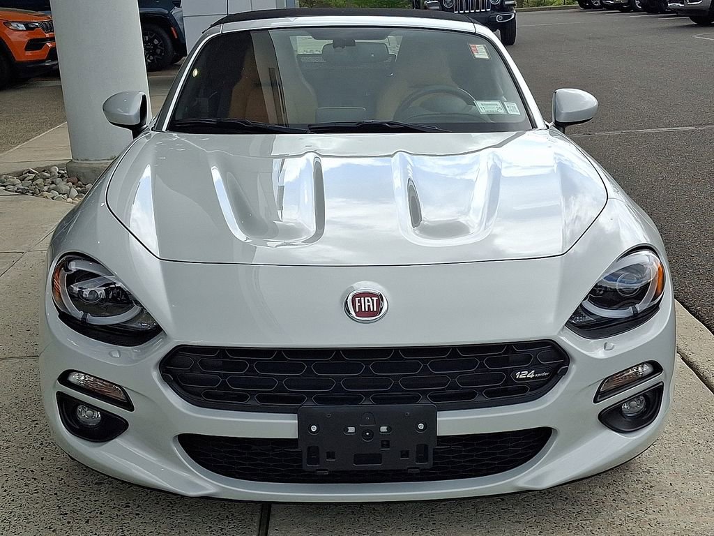 Used 2019 FIAT 124 Spider Lusso w/ Convenience Group image 3