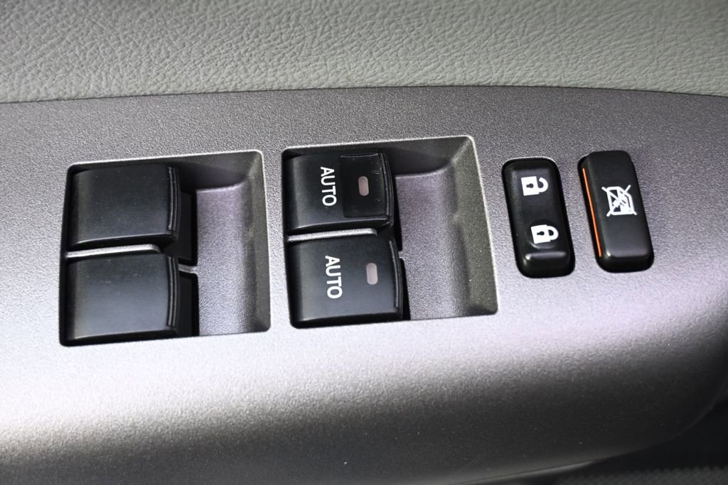 Used 2015 Toyota Sequoia Limited AWD/4WD image 24