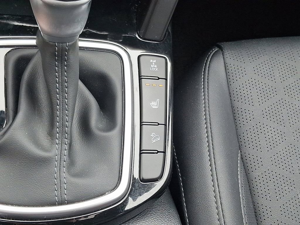 Used 2024 Kia Seltos EX image 28