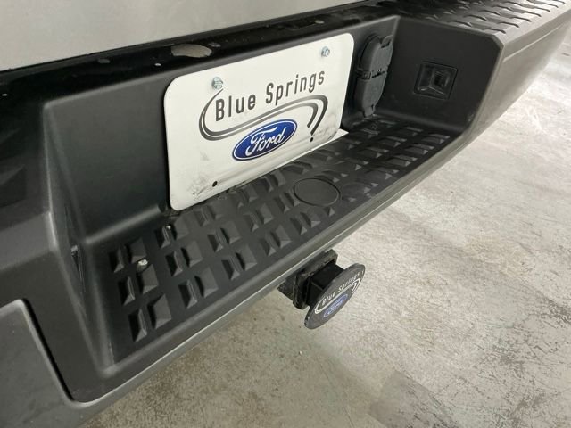 Used 2018 Nissan Titan PRO-4X image 5