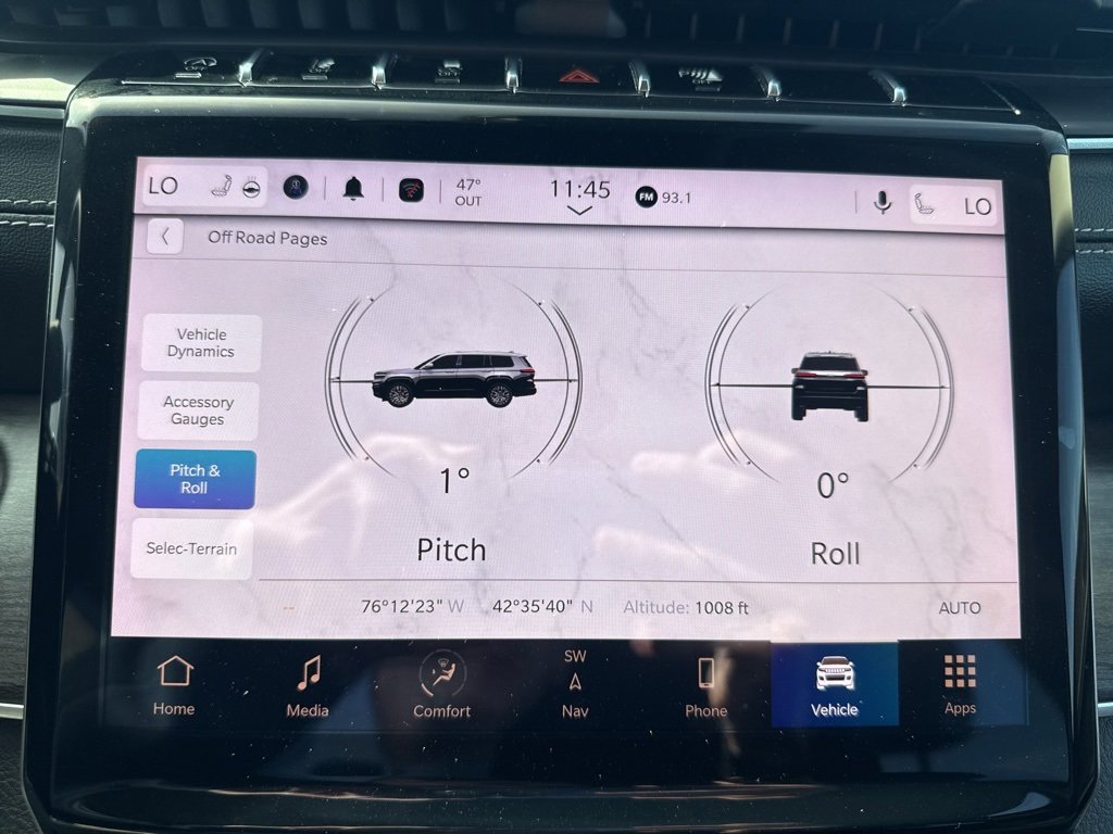 Used 2023 Jeep Grand Cherokee L Limited w/ Black Appearance Package image 45