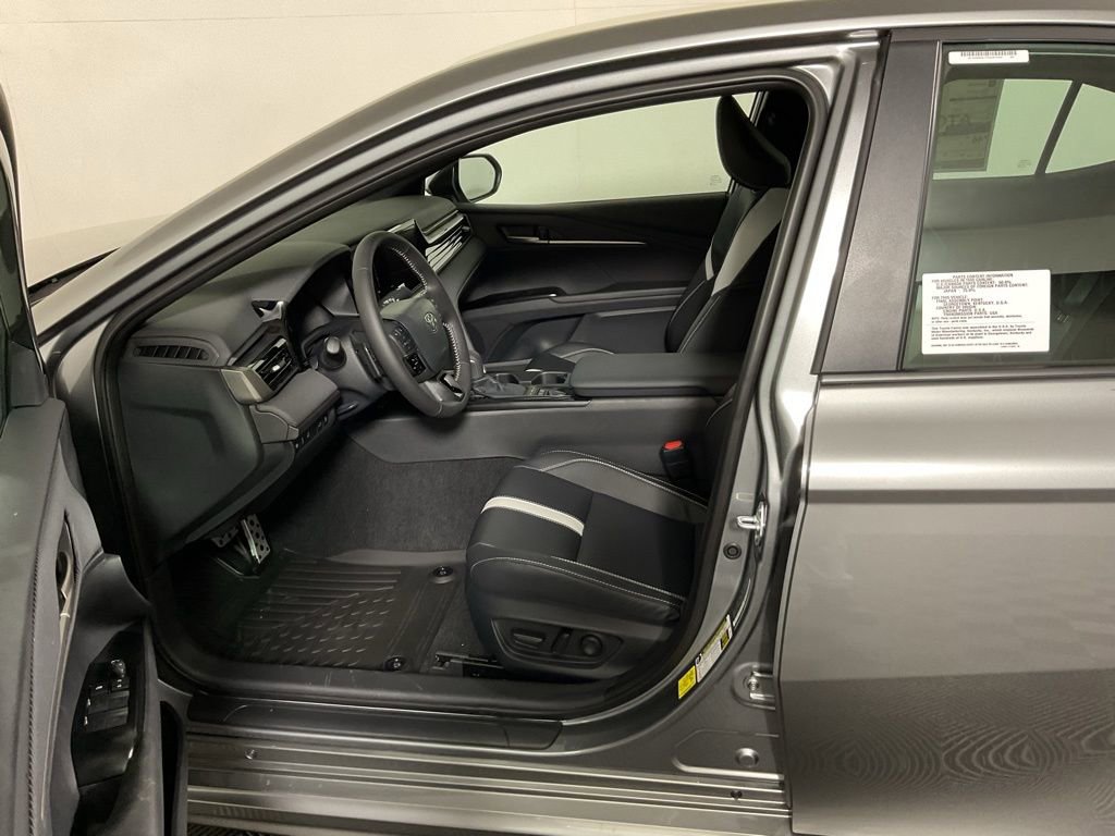 New 2026 Toyota Camry SE FWD image 21
