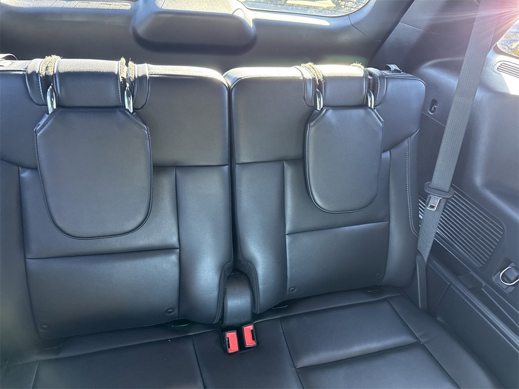 Used 2020 Ford Explorer Limited image 16