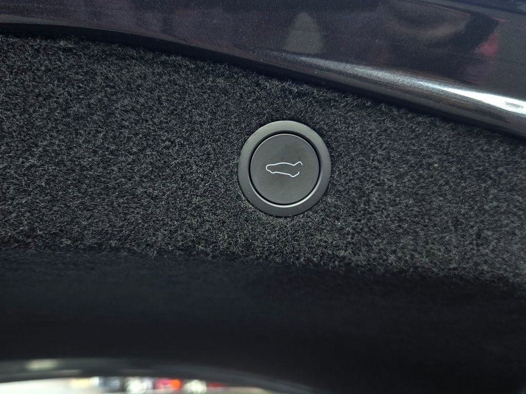 Used 2025 Tesla Model 3 Performance image 32