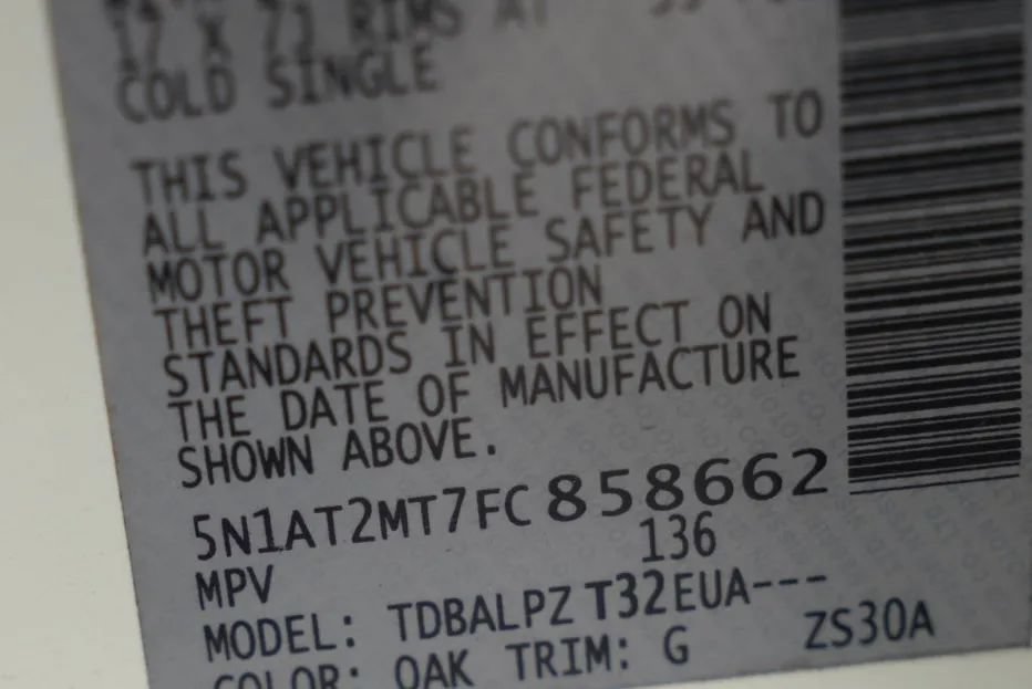 Used 2015 Nissan Rogue S FWD image 15