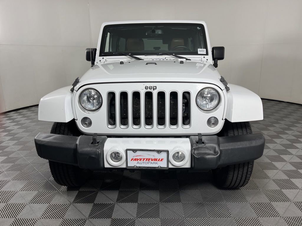 Used 2016 Jeep Wrangler Unlimited Sahara w/ Connectivity Group image 7