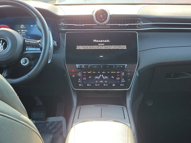 Used 2024 Maserati Grecale GT AWD/4WD image 17