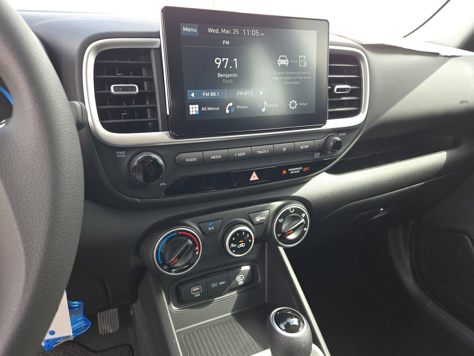 New 2026 Hyundai Venue SE image 11