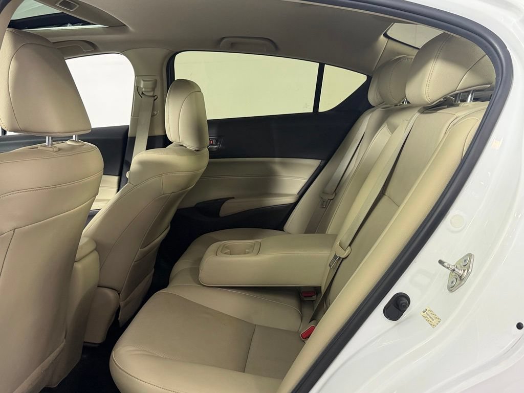 Used 2016 Acura ILX FWD image 25