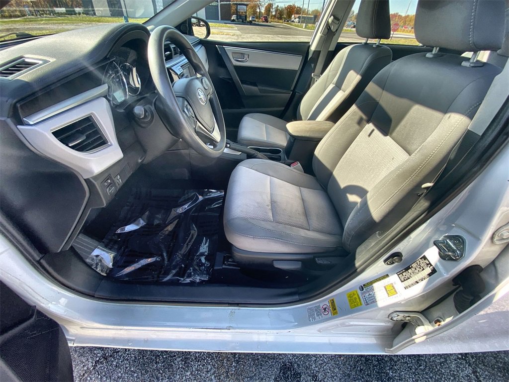 Used 2014 Toyota Corolla LE image 13