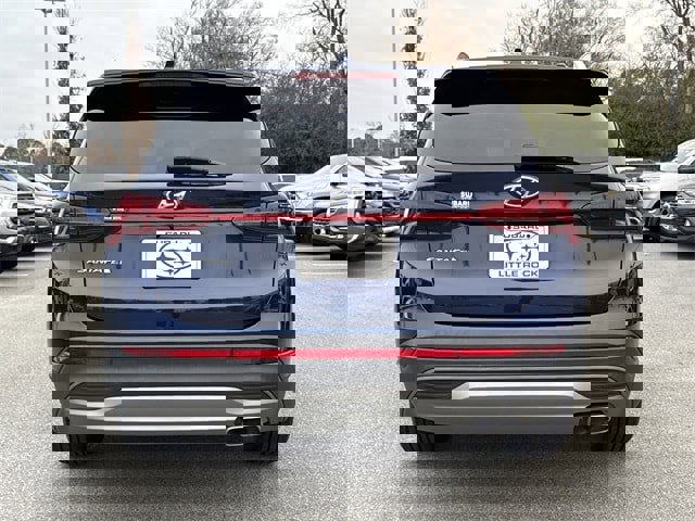 Used 2023 Hyundai Santa Fe SEL image 4
