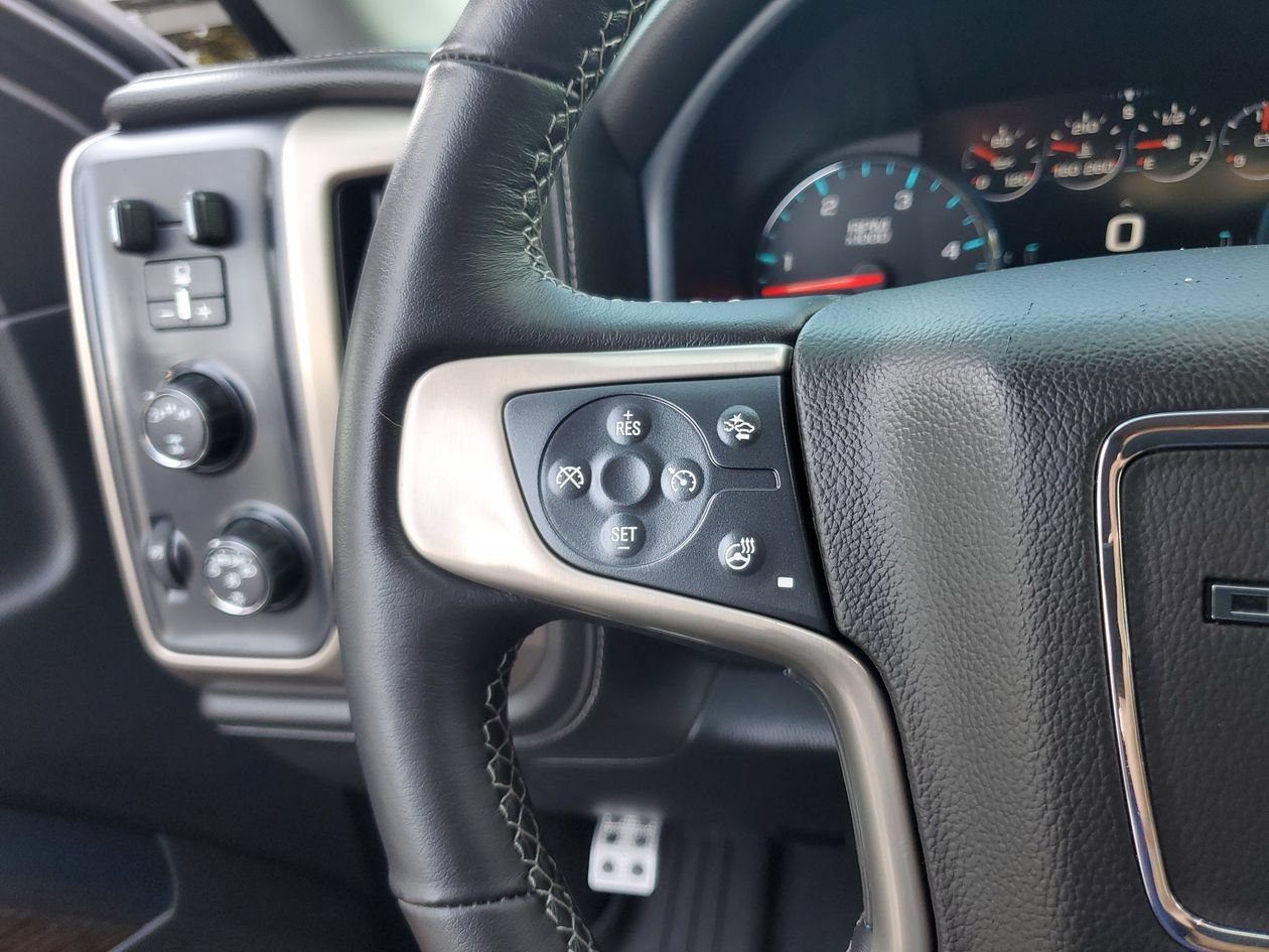 Used 2018 GMC Sierra 2500 Denali w/ Duramax Plus Package AWD/4WD image 29