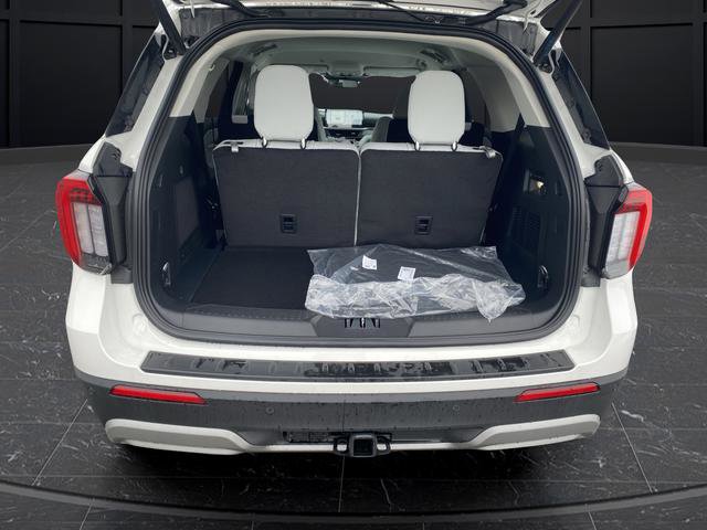 New 2026 Ford Explorer Platinum w/ LUX Leather Package image 14