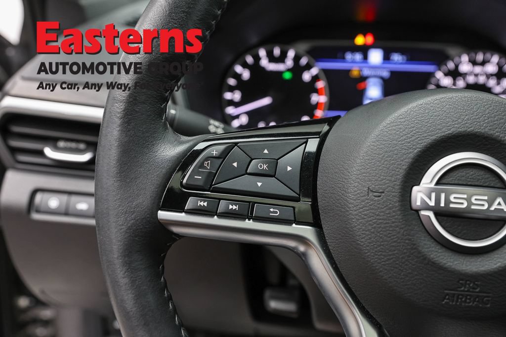 Used 2023 Nissan Altima 2.5 SL AWD/4WD image 15