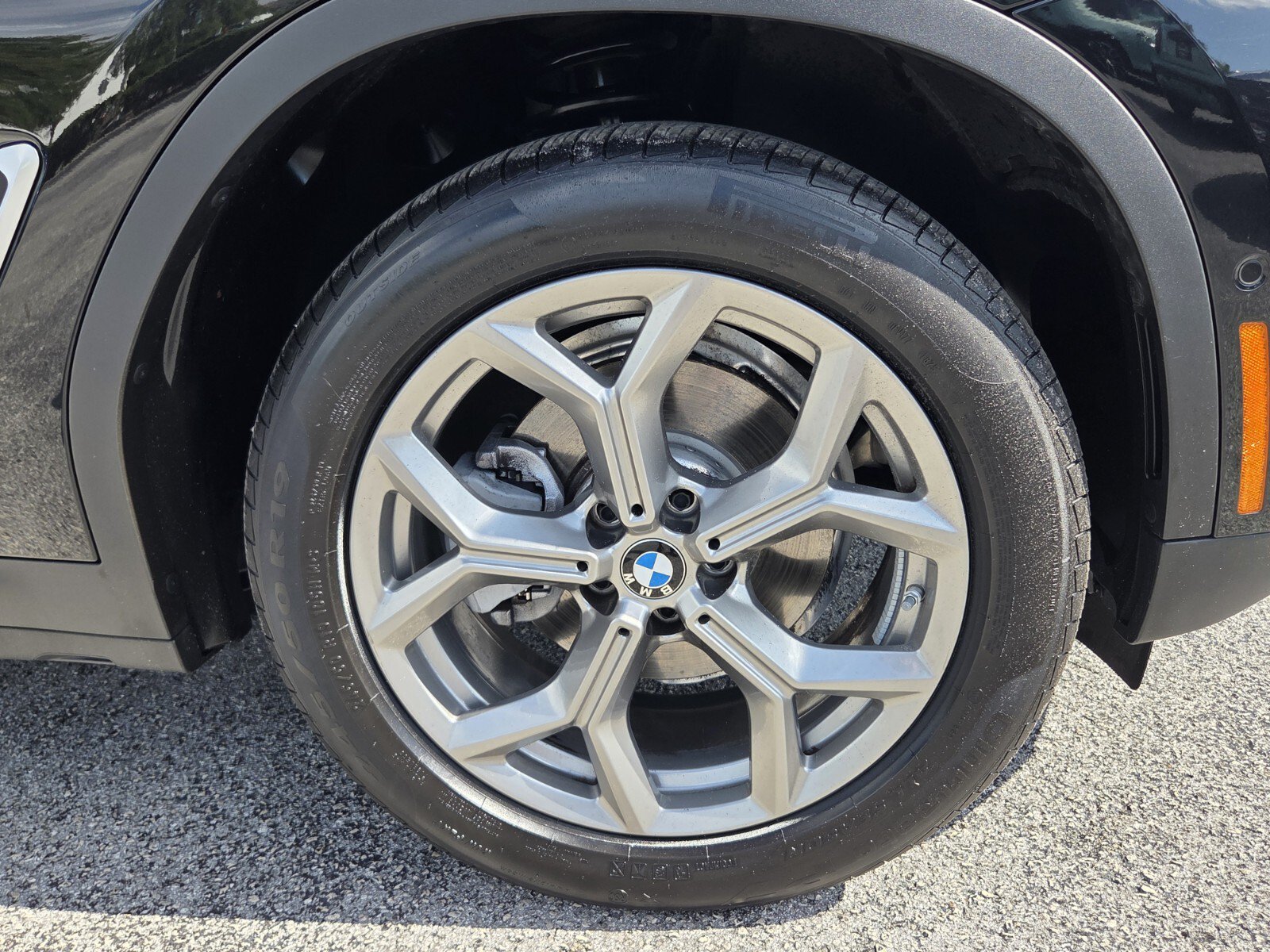 Certified 2025 BMW X4 xDrive30i AWD/4WD image 9