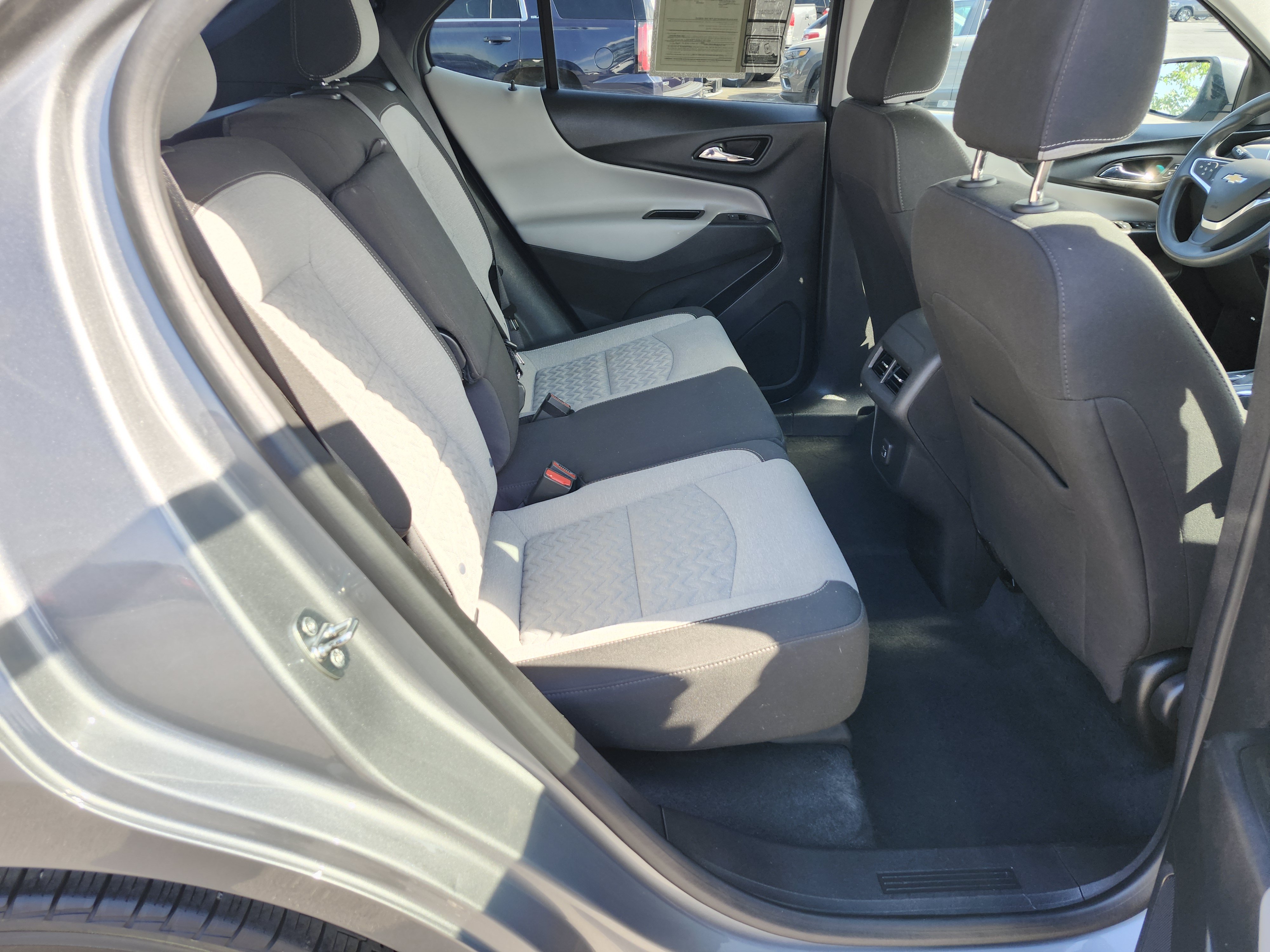 Used 2023 Chevrolet Equinox LT FWD image 17