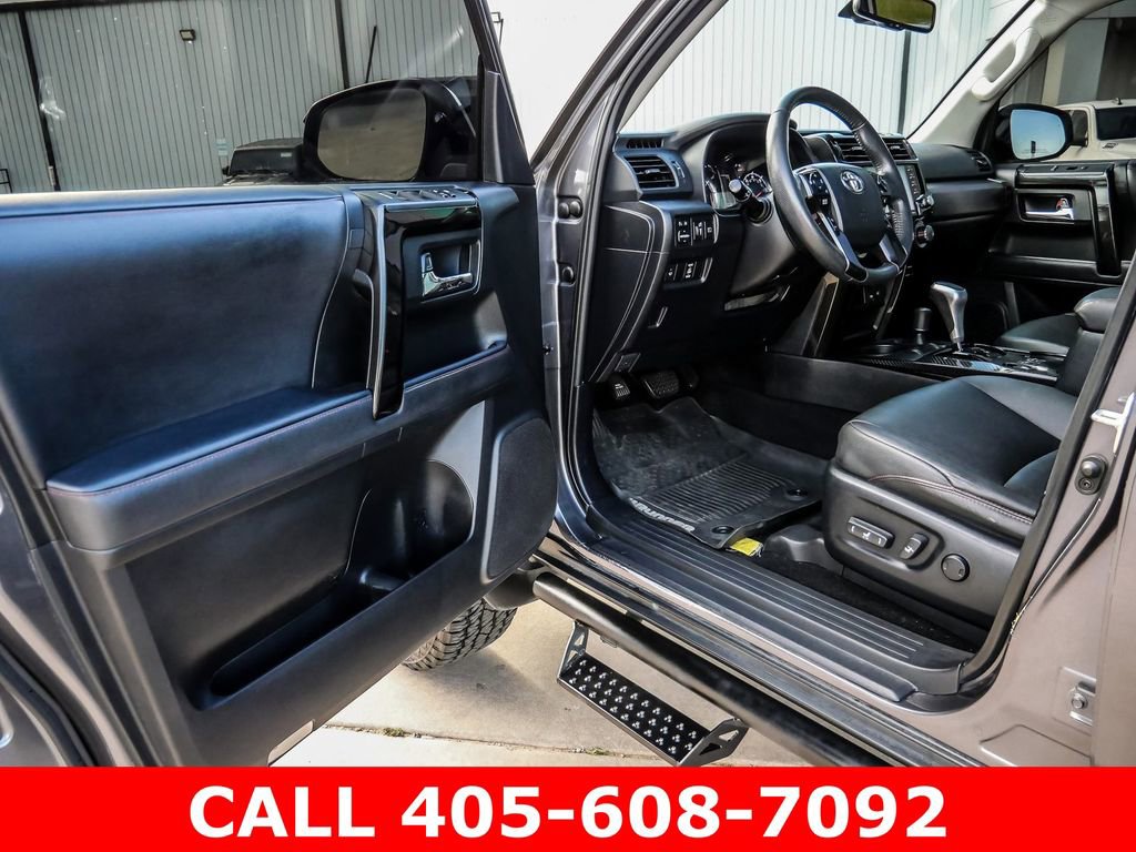 Used 2020 Toyota 4Runner TRD Off-Road Premium w/ Moonroof Package AWD/4WD image 33