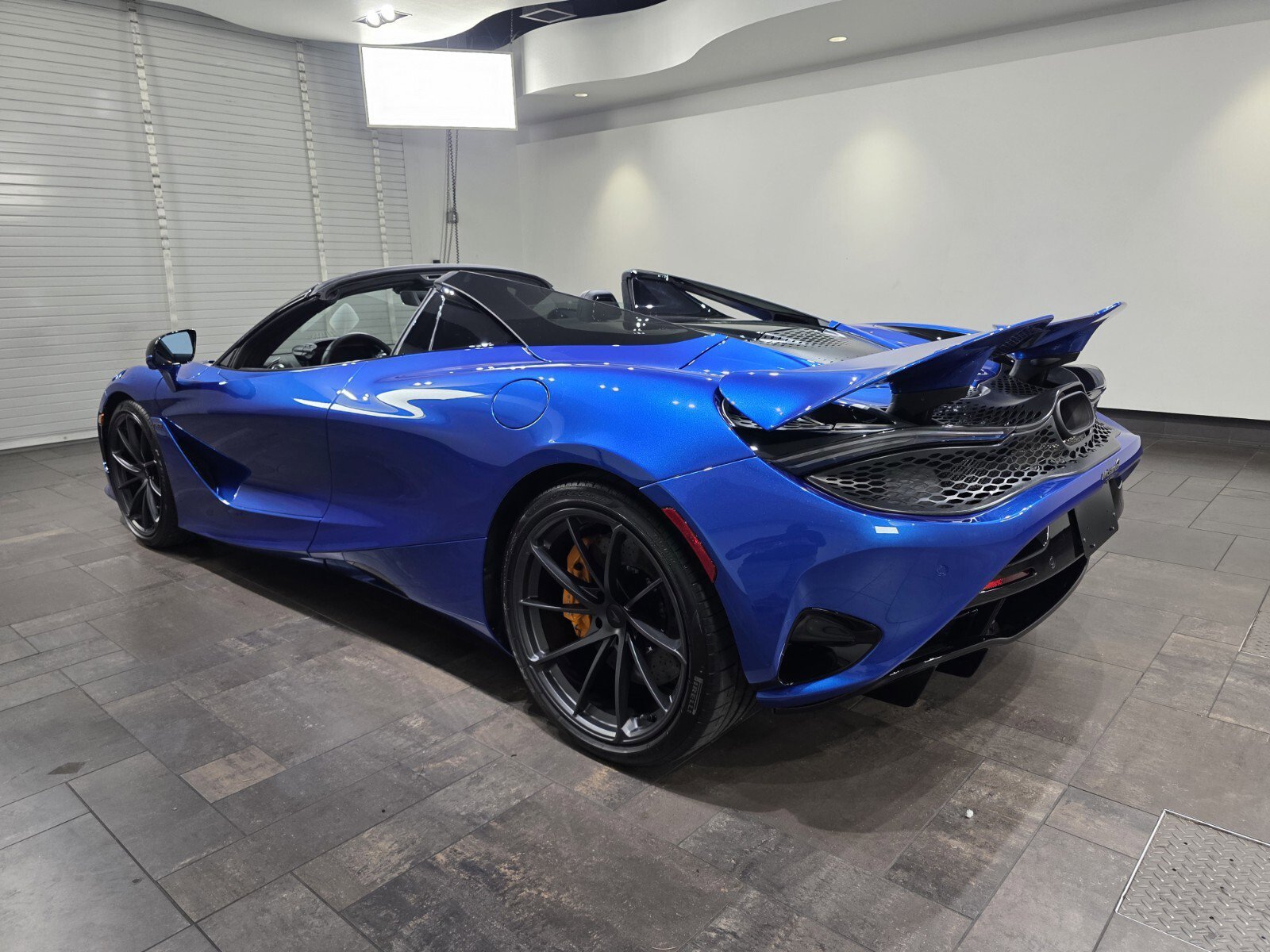 New 2027 McLaren 750S Spider RWD image 4