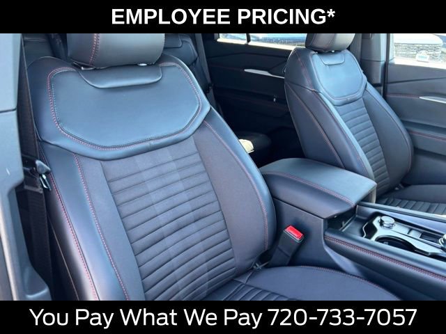 New 2026 Ford Explorer ST-Line w/ ST-Line Street Pack AWD/4WD image 22