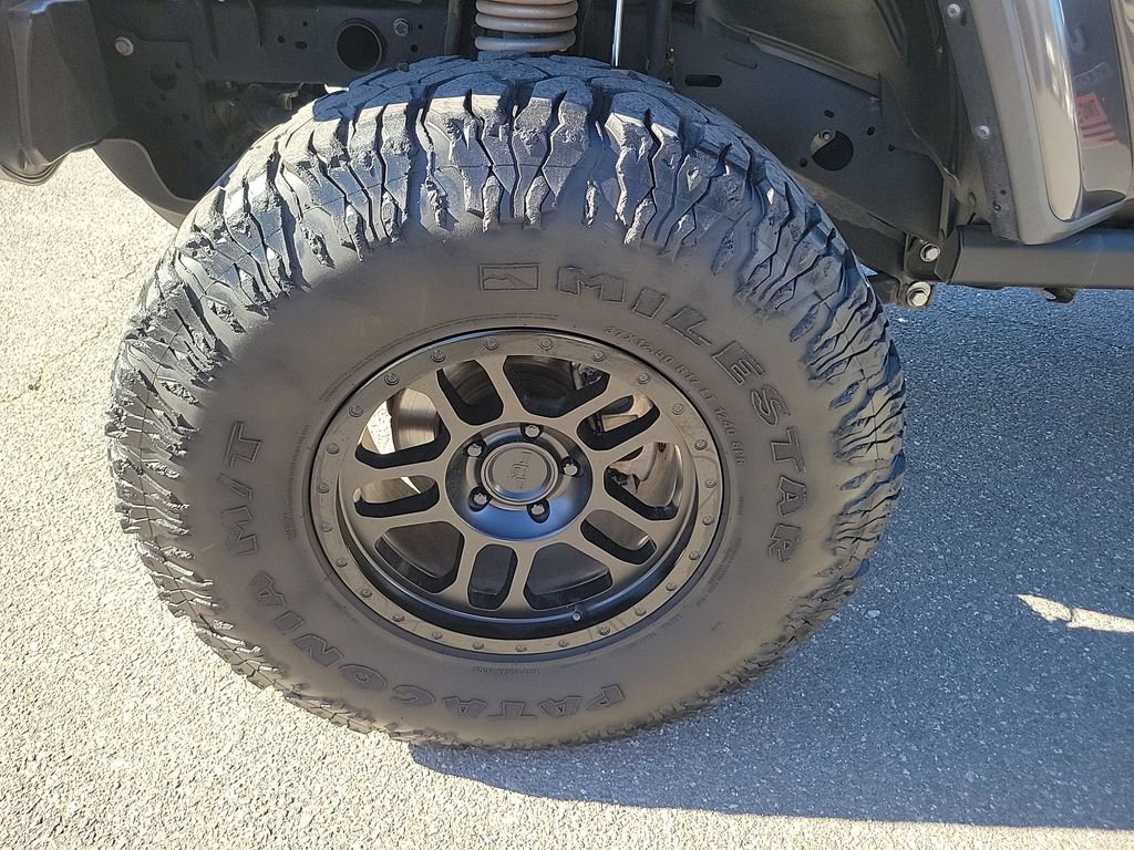 Used 2022 Jeep Gladiator Sport image 14