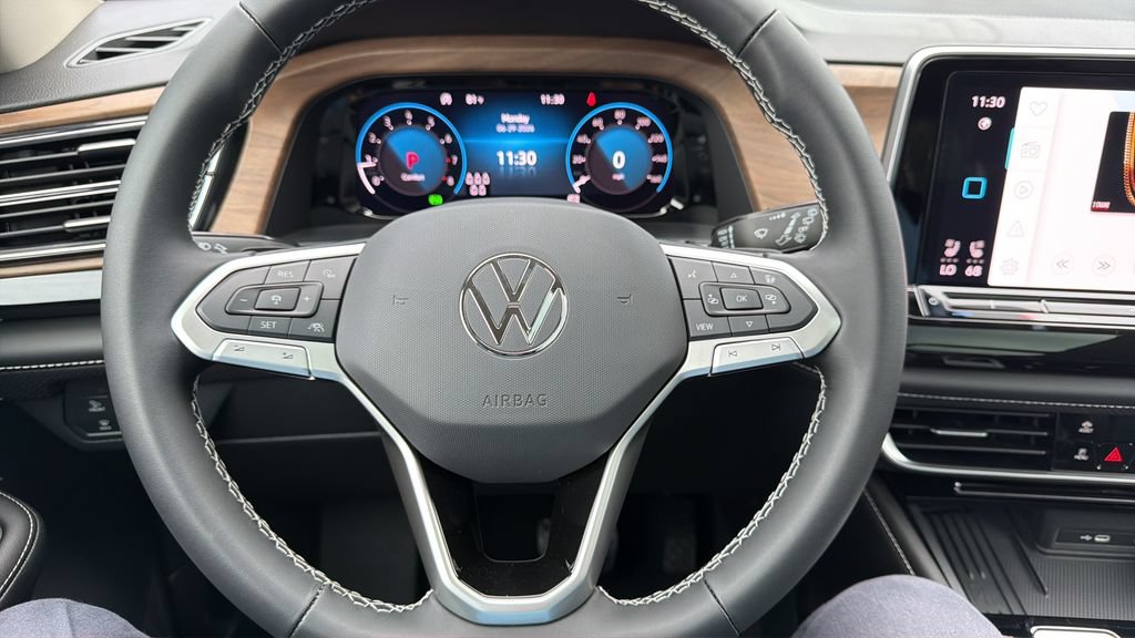 New 2026 Volkswagen Atlas SE FWD image 11