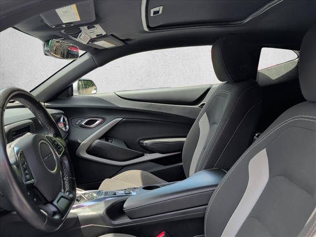 Used 2023 Chevrolet Camaro LT RWD image 16