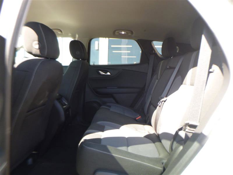 Used 2025 Chevrolet Blazer LT FWD image 6