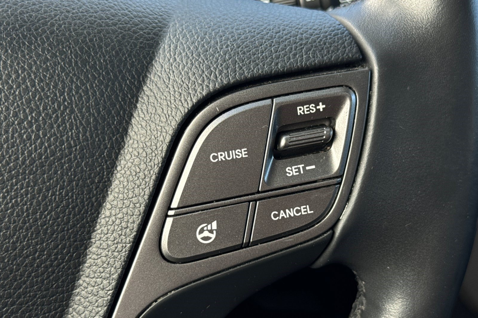 Used 2014 Hyundai Santa Fe Sport w/ Technology Package 14 FWD image 33