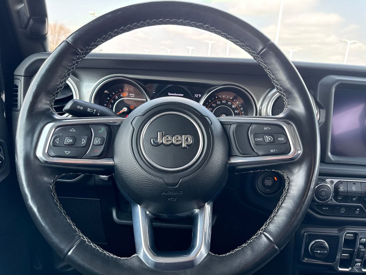 Used 2023 Jeep Wrangler Sahara w/ LED Lighting Group AWD/4WD image 15