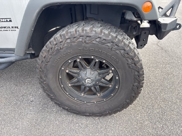 Used 2016 Jeep Wrangler Unlimited Sport w/ Quick Order Package 24S AWD/4WD image 9