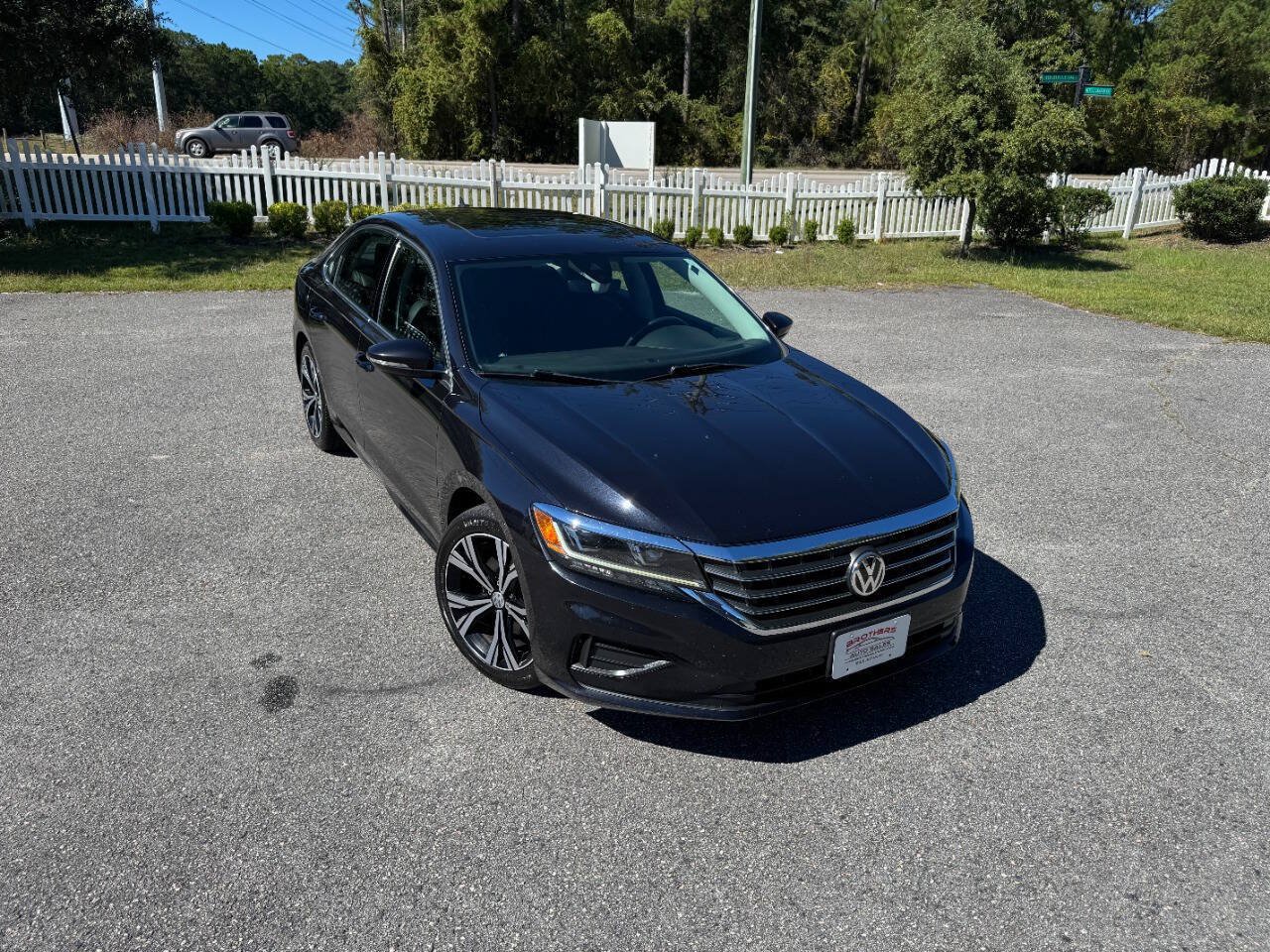 Used 2021 Volkswagen Passat 2.0T SE FWD image 38