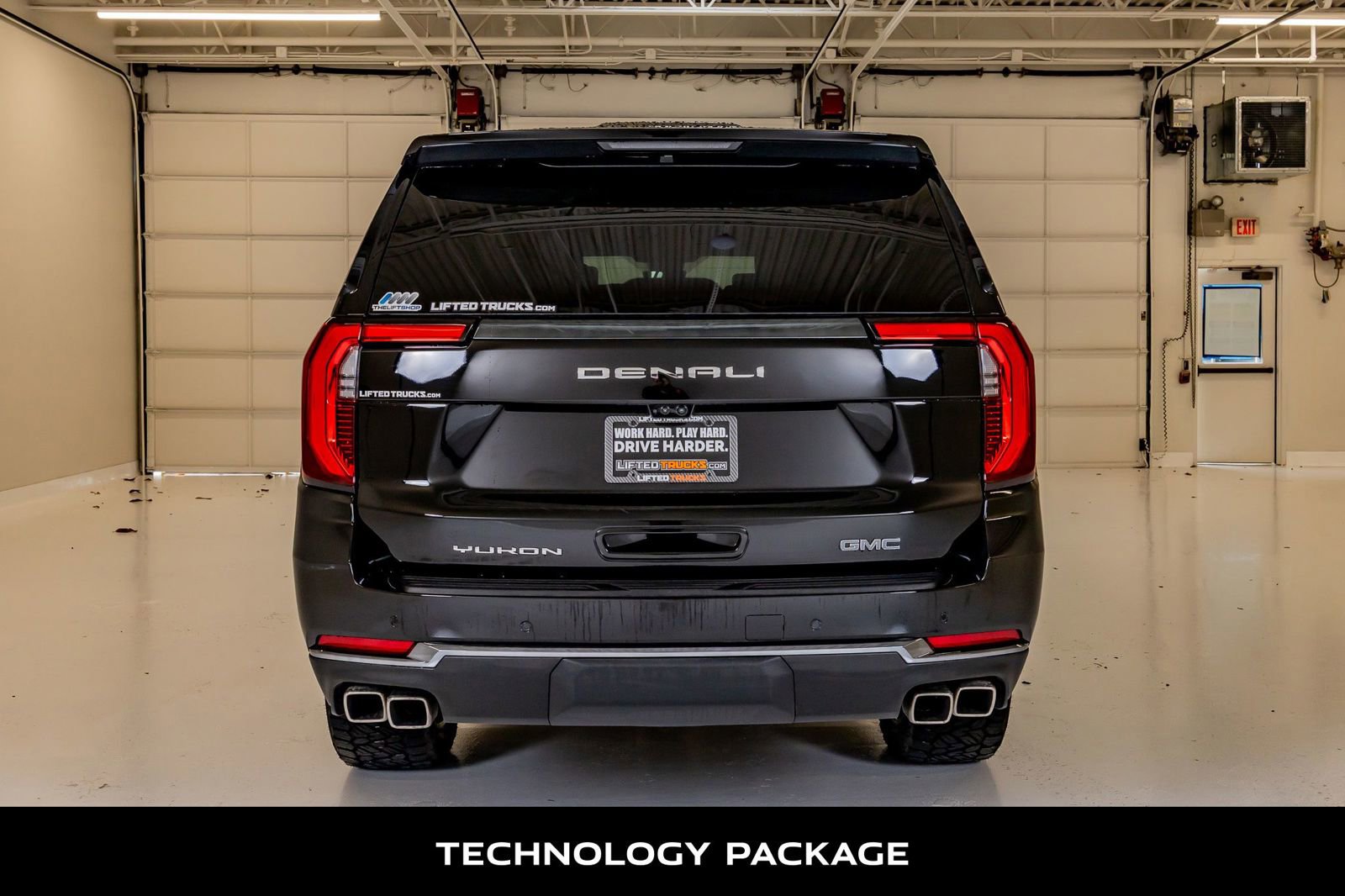 Used 2025 GMC Yukon XL Denali Ultimate AWD/4WD image 8