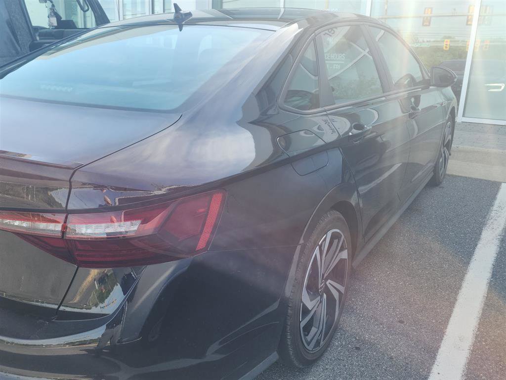 Used 2023 Volkswagen Jetta GLI Autobahn image 6