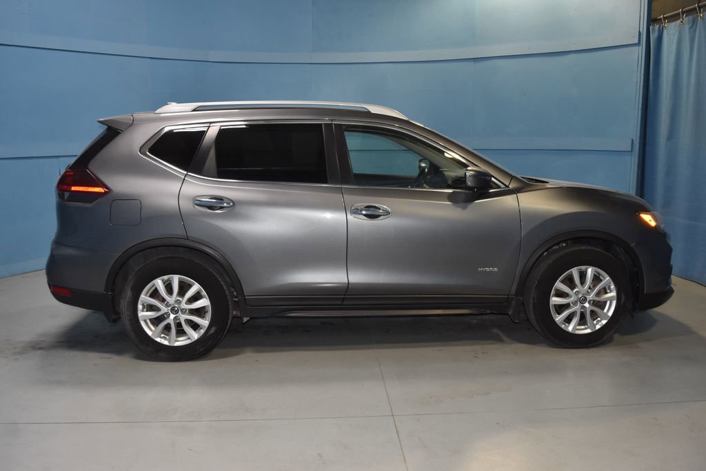 Used 2019 Nissan Rogue SV w/ Premium Package image 23
