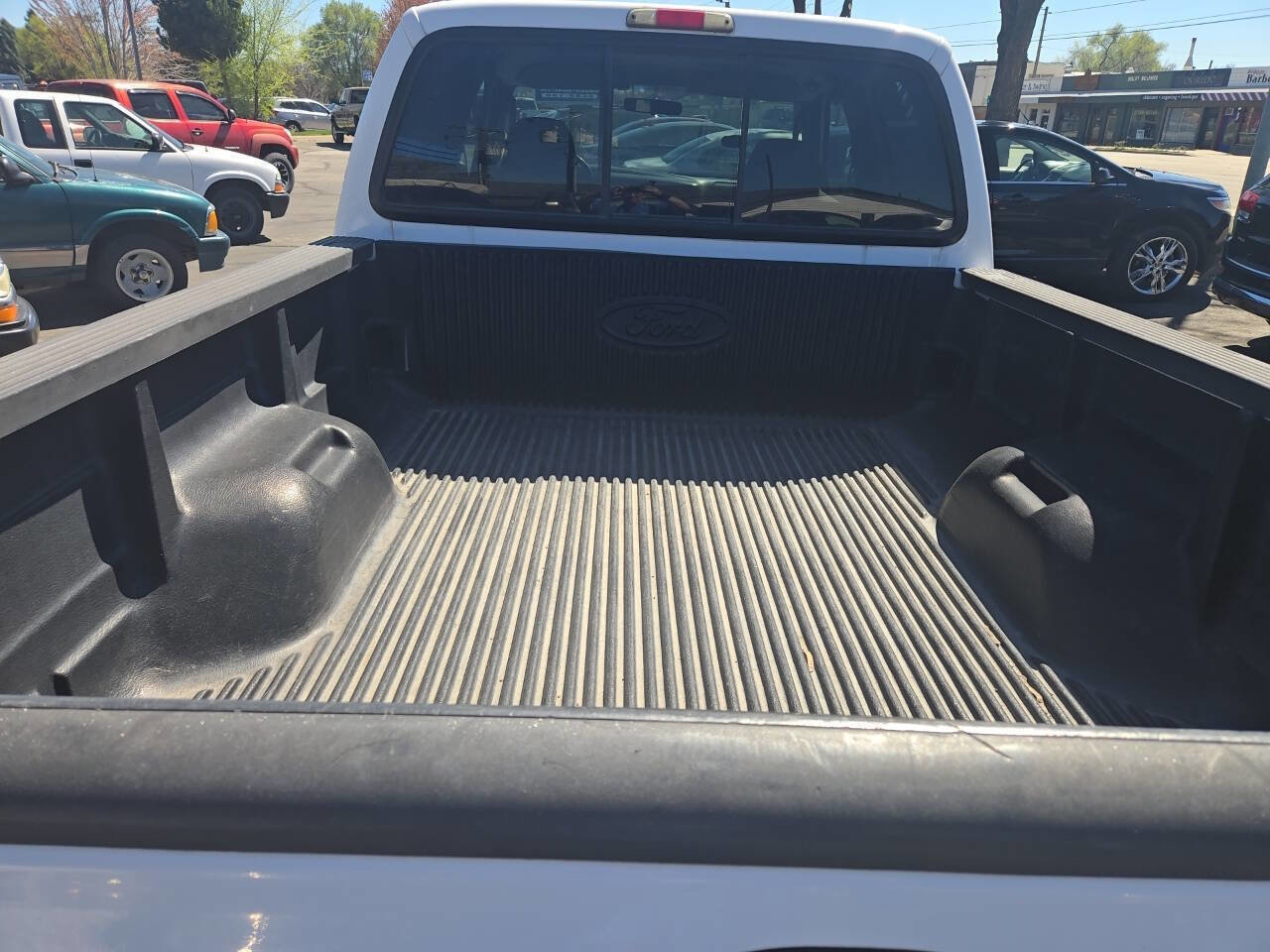 Used 2003 Ford F250 XLT image 7