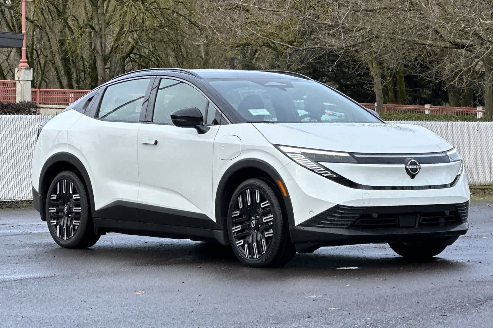 New 2026 Nissan Leaf Platinum+ FWD image 9