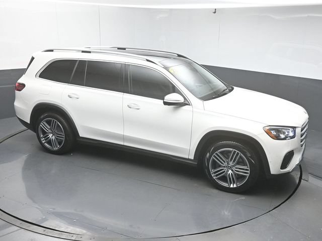 Certified 2026 Mercedes-Benz GLS 450 4MATIC image 44