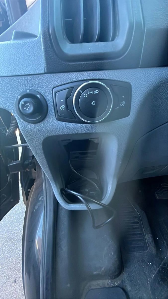 Used 2015 Ford Transit 250 Medium Roof image 14