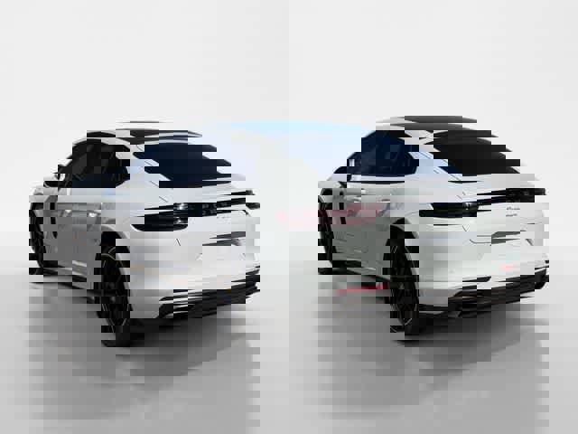 Used 2020 Porsche Panamera 4 image 3