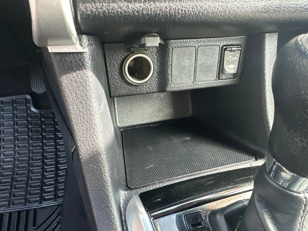 Used 2019 Toyota Corolla LE FWD image 6