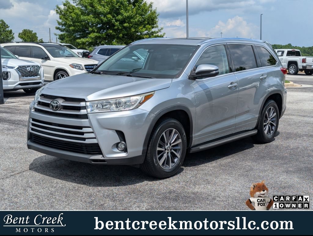 Used 2018 Toyota Highlander XLE image 1