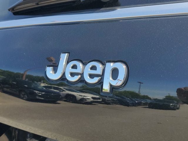 Certified 2021 Jeep Grand Cherokee L Limited w/ Luxury Tech Group II AWD/4WD image 10